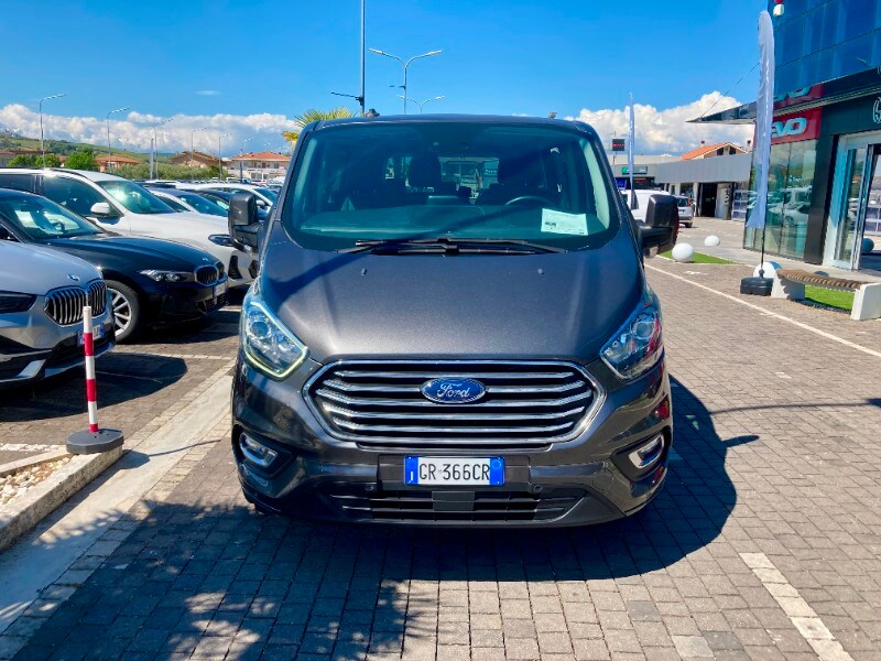 FORD Tourneo Custom 1ª s Tourneo Custom 320 2.0 EcoBlue 170CV aut. PL Titanium